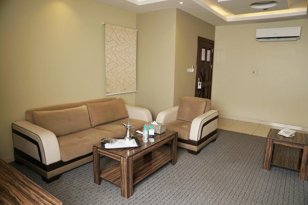 La Rive Hotels & Suites Dammam Exterior photo
